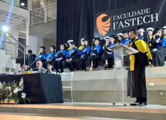 CineMídias forma primeiros bachareis em Sinop (MT)