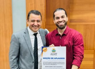 Professor de CineMídias recebe homenagem da Assembleia Legislativa de Mato Grosso